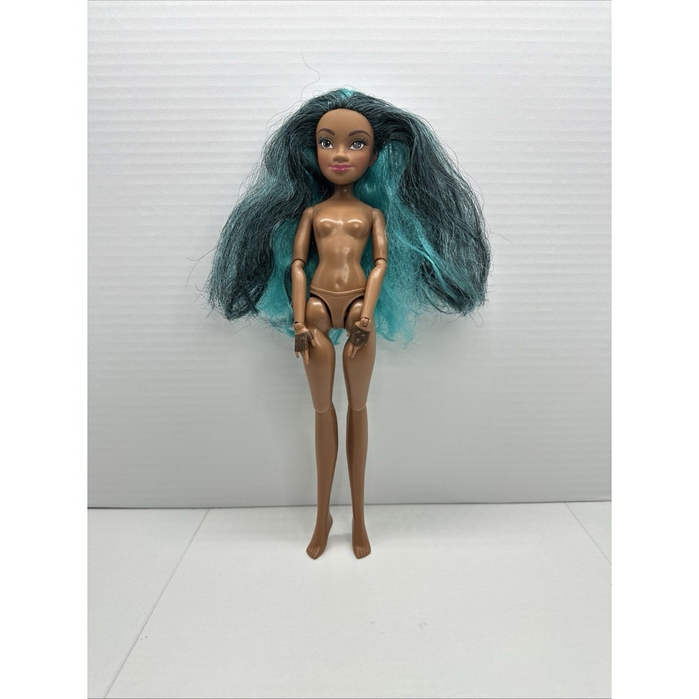 Disney Descendants 3 ‎ Uma Fashion Doll With Molded Gloves, Nude
